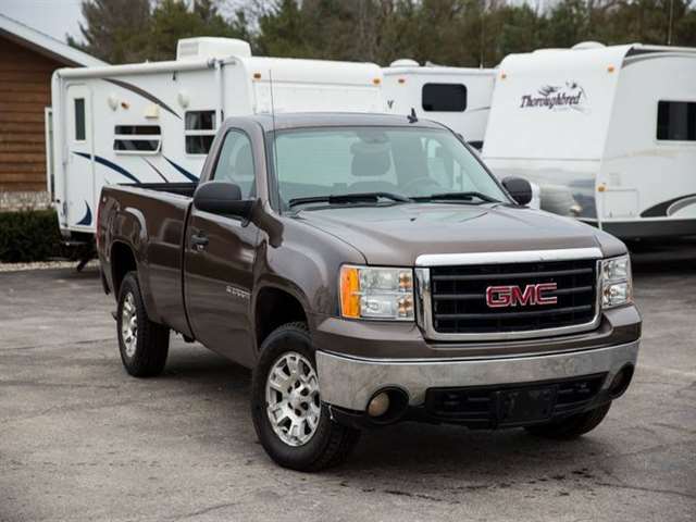 2008 GMC Sierra 1500 4WD Work Truck 2dr Regular Cab 8 ft. LB